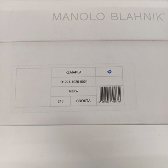 Manolo Blahnik Women's Klaiapla Shoes - EU40/US10 - Picture 13 of 13
